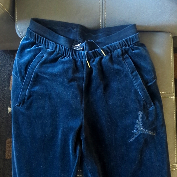 Jordan x ovo full tracksuit - Picture 3 of 10